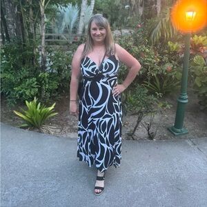 Black and White open back Maxi Dress size XL